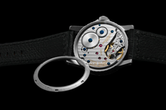 SCHAUMBURG WATCH Retrolateur double retrograde seconds, in house movement -  Swiss made watches - SwissTime